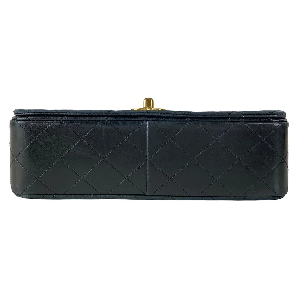 CHANEL single flap